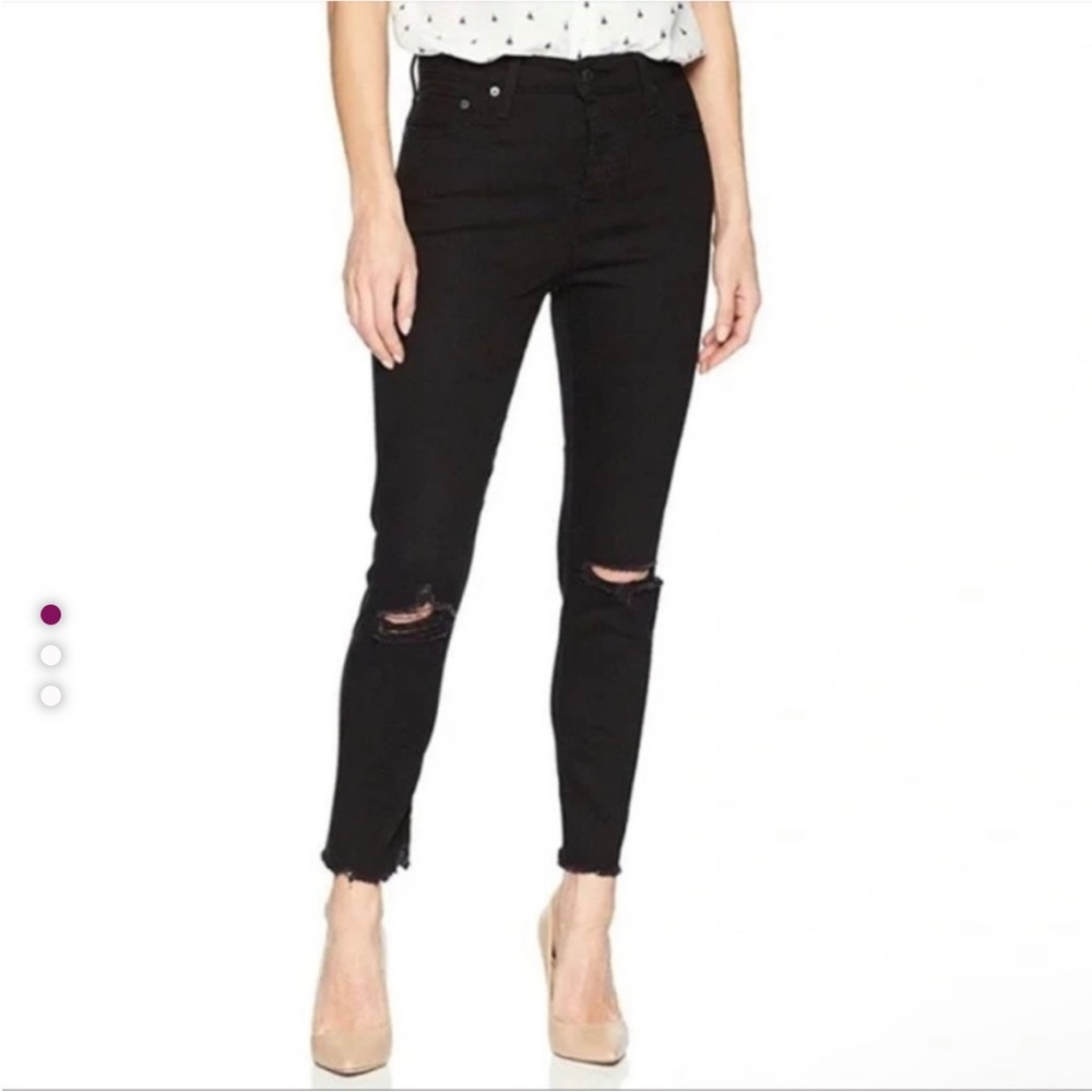 Levi’s Black Wedgie Skinny Distressed Jeans Size 27